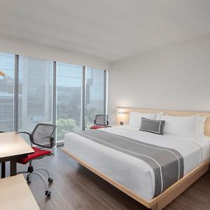 Habitación con Cama King